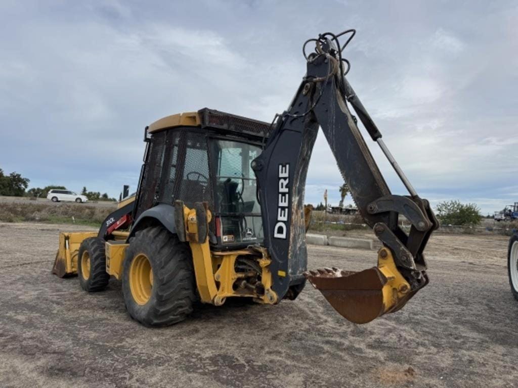 John Deere 310L Equipment Image0
