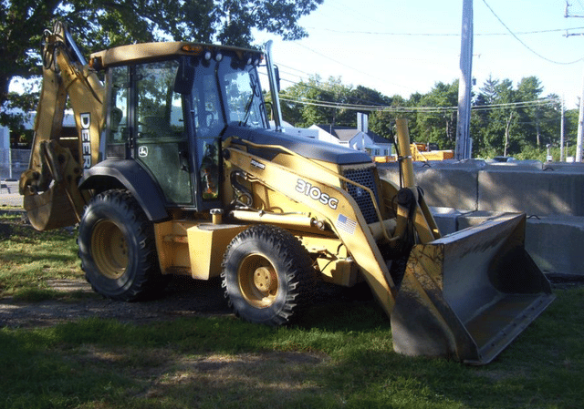 Image of John Deere 310SG equipment image 3