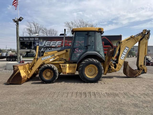 Image of John Deere 310SG equipment image 3