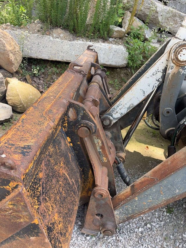 Image of John Deere 310SJ equipment image 3