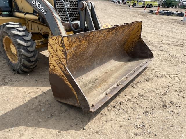 Image of John Deere 310SJ equipment image 4