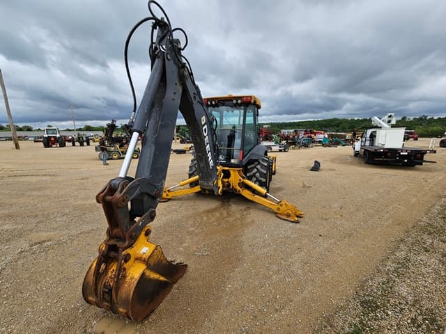 Image of John Deere 310SJ equipment image 4