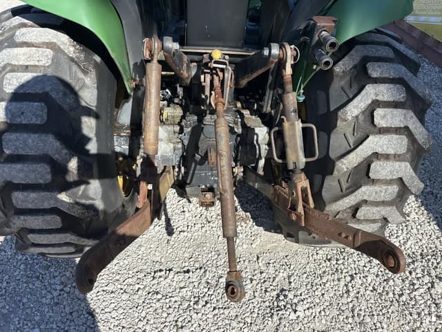 Image of John Deere 3120 equipment image 2