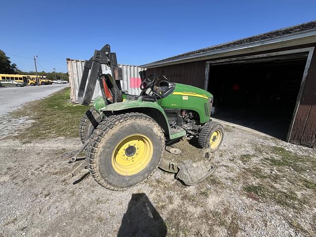 Image of John Deere 3120 equipment image 2