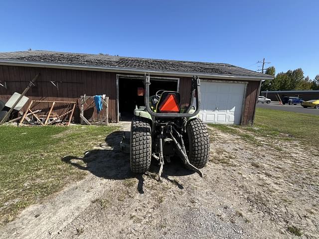 Image of John Deere 3120 equipment image 3