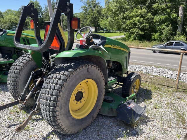 Image of John Deere 3120 equipment image 2