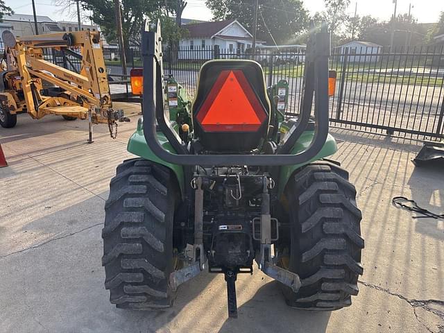 Image of John Deere 3120 equipment image 3
