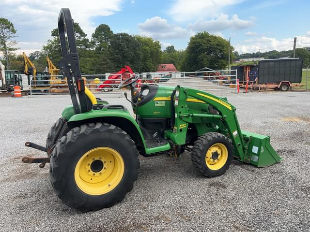 Image of John Deere 3120 equipment image 2