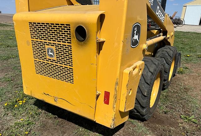 Image of John Deere 315 equipment image 4