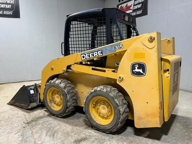 Image of John Deere 315 equipment image 2