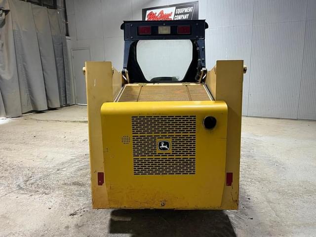 Image of John Deere 315 equipment image 3