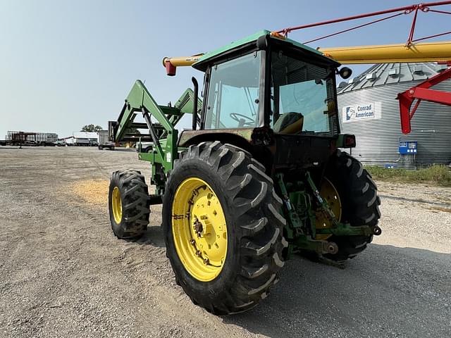 Image of John Deere 3155 equipment image 1