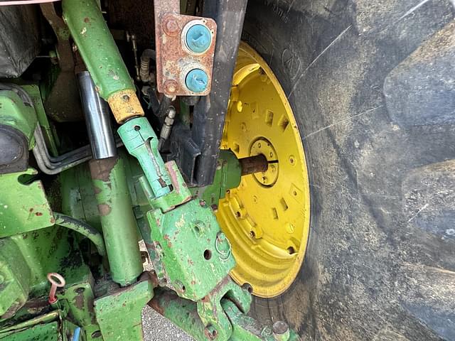 Image of John Deere 3155 equipment image 4