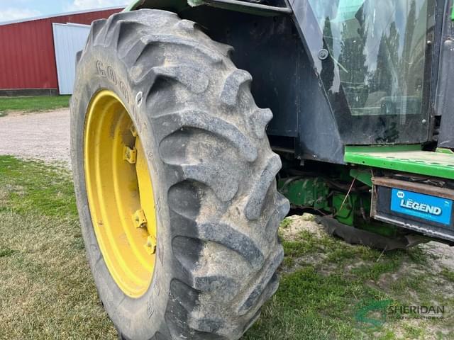 Image of John Deere 3155 equipment image 4