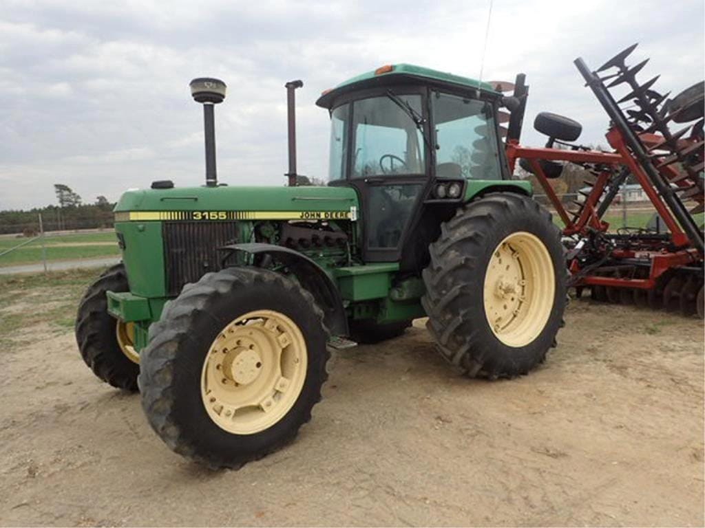 John Deere 3155 Equipment Image0