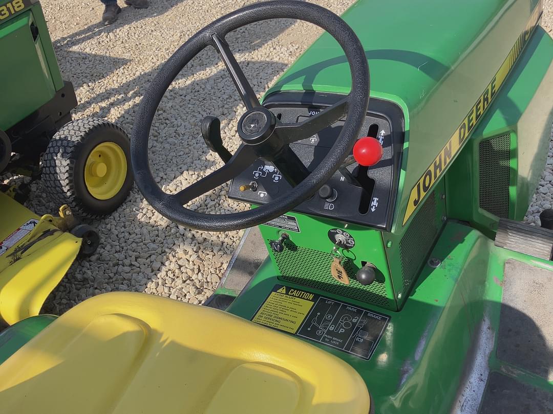 Image of John Deere 316 Image 1