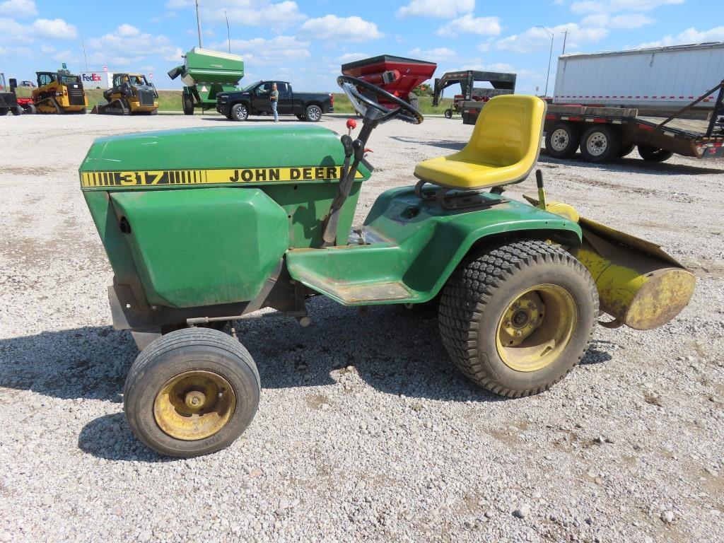 Image of John Deere 317 Primary image