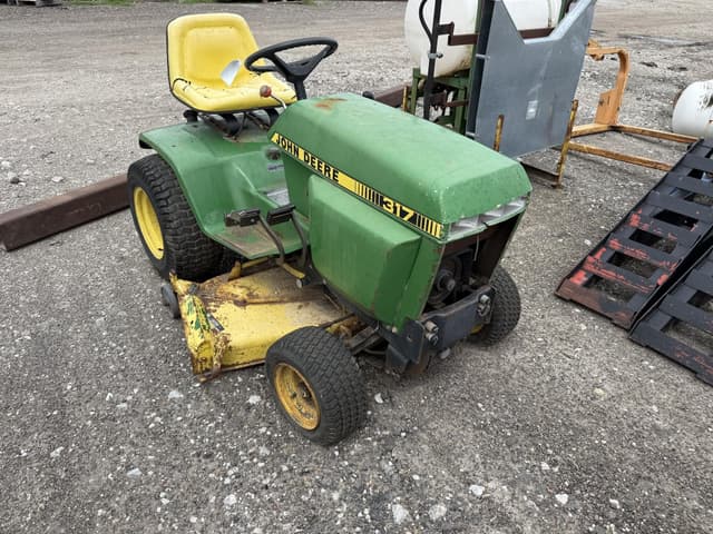 Image of John Deere 317 equipment image 1