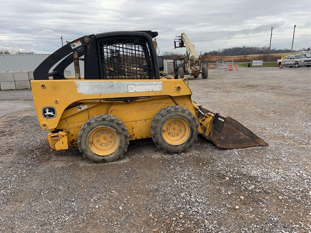 Image of John Deere 317 Primary image