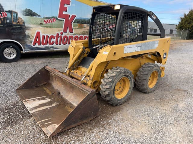 Image of John Deere 317 equipment image 4