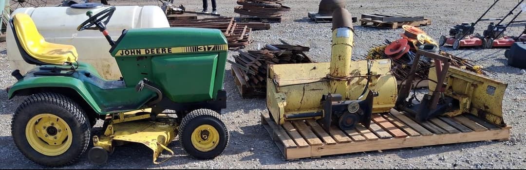 Image of John Deere 317 Primary image