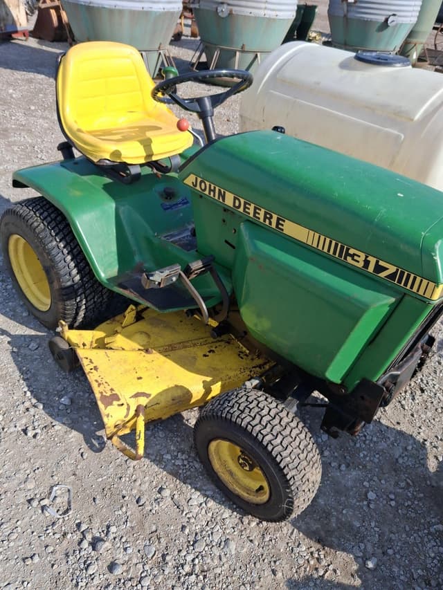 Image of John Deere 317 equipment image 1