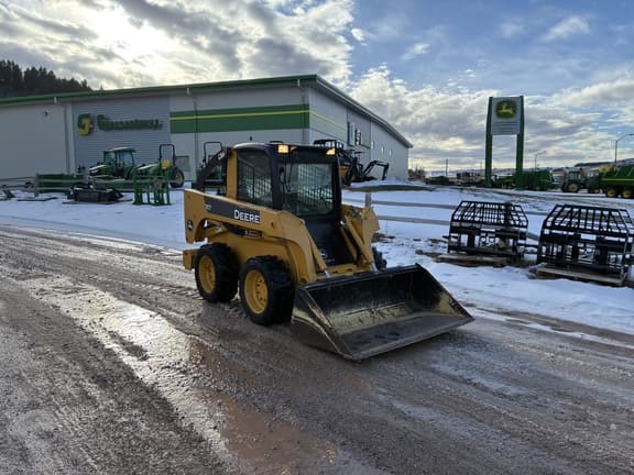 Image of John Deere 317 equipment image 1