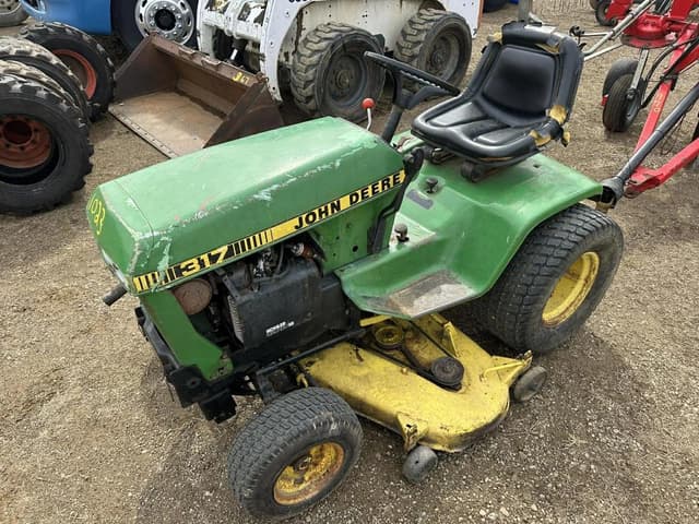 Image of John Deere 317 equipment image 1