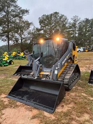 Image of John Deere 317P equipment image 1