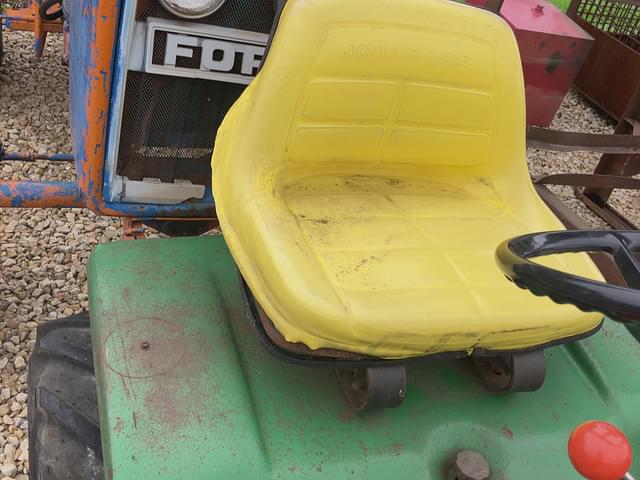Image of John Deere 317 equipment image 4