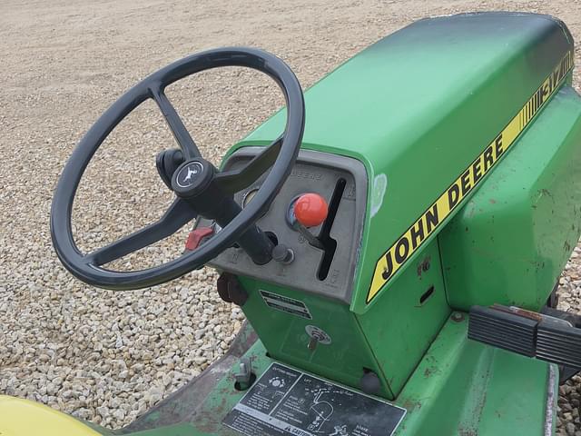 Image of John Deere 317 equipment image 3