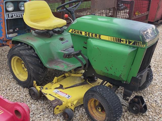 Image of John Deere 317 equipment image 1