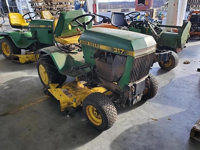 Image of John Deere 317 equipment image 1