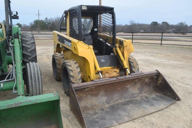 Image of John Deere 317 equipment image 3