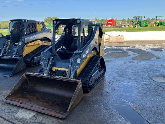 Image of John Deere 317G equipment image 1