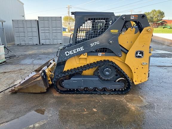 Image of John Deere 317G equipment image 3