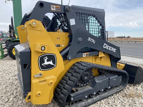 Image of John Deere 317G equipment image 3