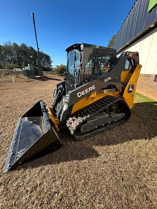 Image of John Deere 317G equipment image 3