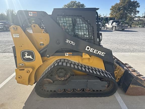 Image of John Deere 317G equipment image 2