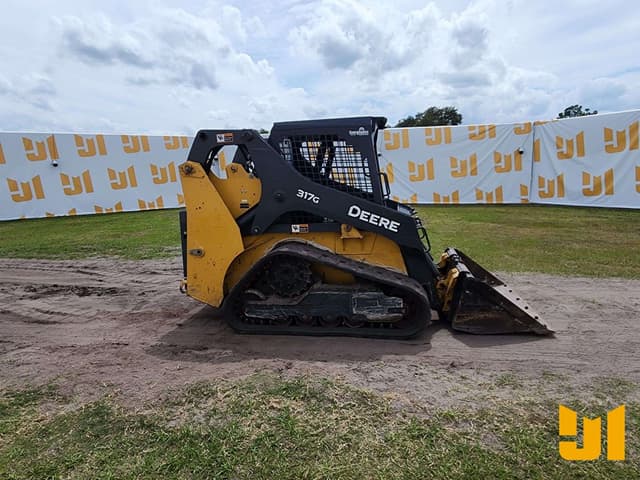 Image of John Deere 317G equipment image 3