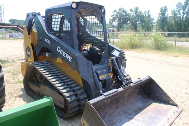 Image of John Deere 317G equipment image 3