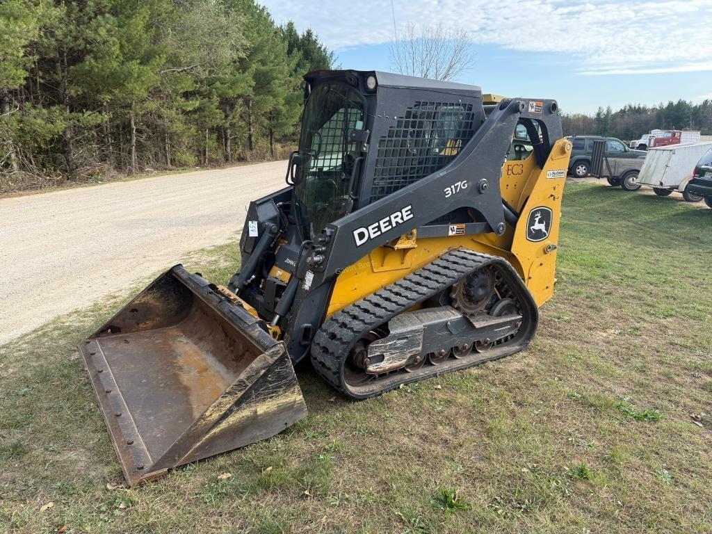 Image of John Deere 317G Primary image