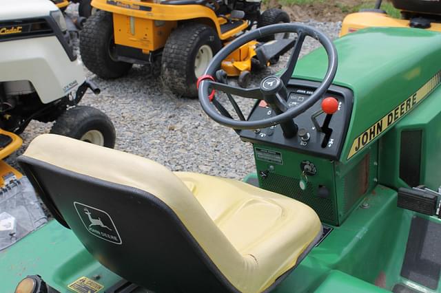 Image of John Deere 318 equipment image 3