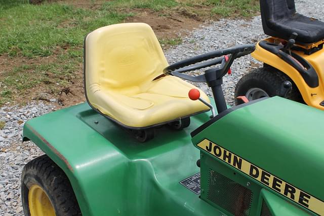 Image of John Deere 318 equipment image 1