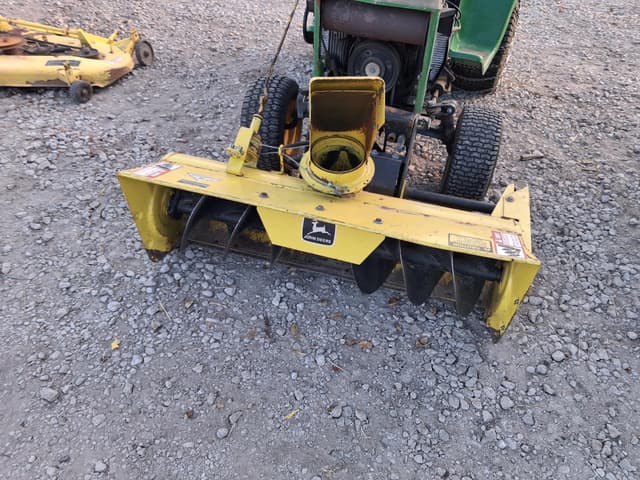 Image of John Deere 318 equipment image 3