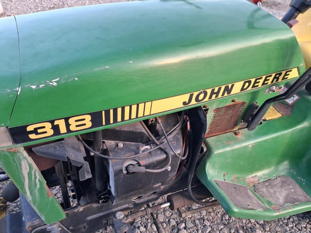 Image of John Deere 318 equipment image 2