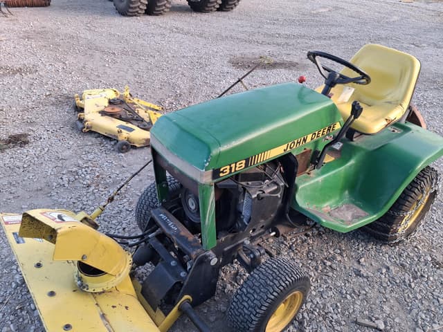 Image of John Deere 318 equipment image 1