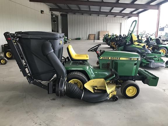 Image of John Deere 318 equipment image 4