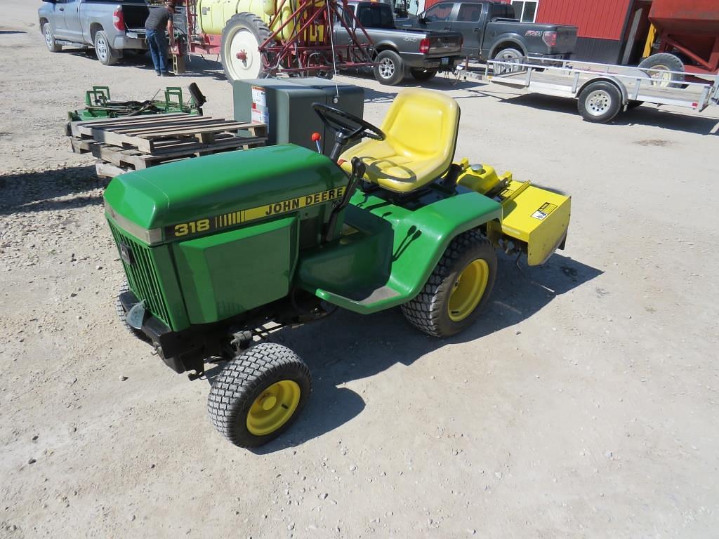 Image of John Deere 318 Primary image