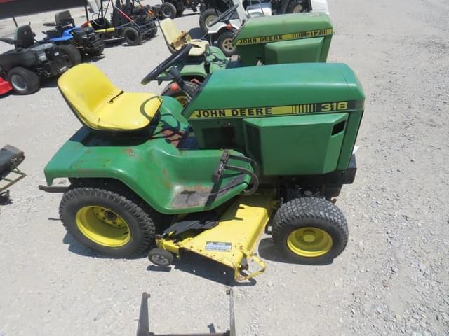 Image of John Deere 318 equipment image 2